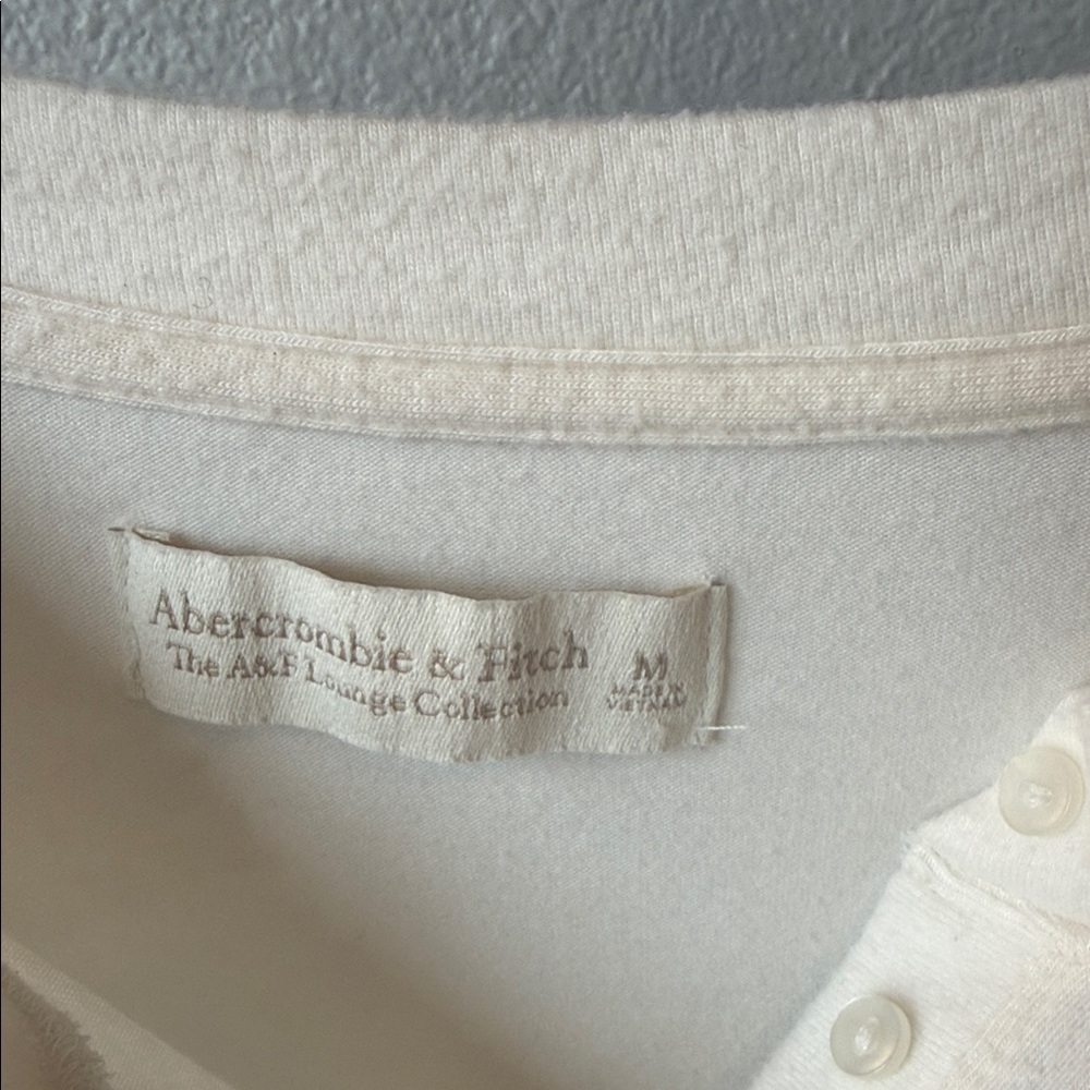 Abercrombie & Fitch Women’s  Cream Lounge Top - Picture 2 of 8